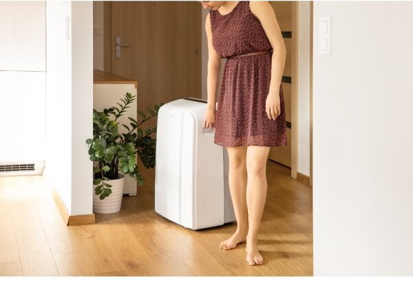 Sencor - Chytrá mobilní klimatizace 3v1 1450W/230V 12000 BTU Wi-Fi bílá + DO