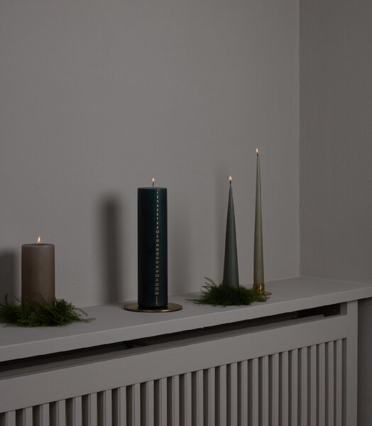 Ester & Erik Adventní svíčka Pillar Calendar - Green Soil ER132