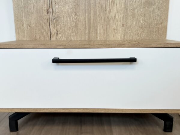 In-Design Nábytková úchytka Porta černá matná Rozteč úchytky (mm): 96