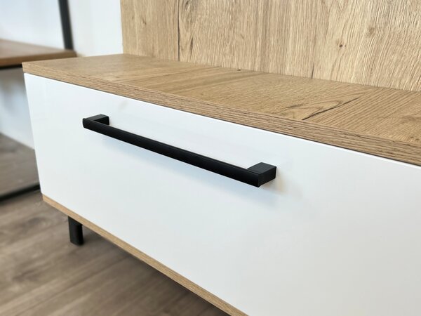 In-Design Nábytková úchytka Porta černá matná Rozteč úchytky (mm): 96