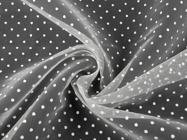 Organza s puntíky METRÁŽ - 2 (1) vanilková