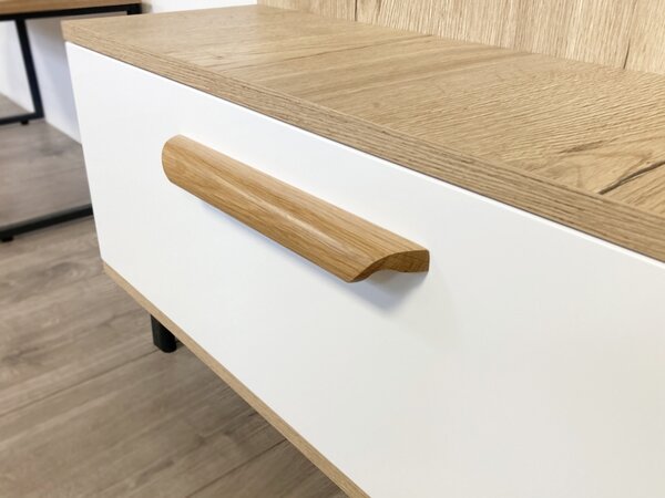 In-Design Nábytková úchytka Vat dub lak Rozteč úchytky (mm): 96