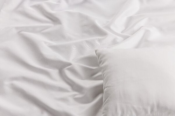 Royal Comfort Povlečení ARMAN WHITE Rozměry: Povlak na polštář 40 x 40 cm, Typ zapínání: Zip