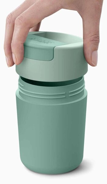 Joseph Joseph Zelený plastový cestovní hrnek Sipp 340 ml