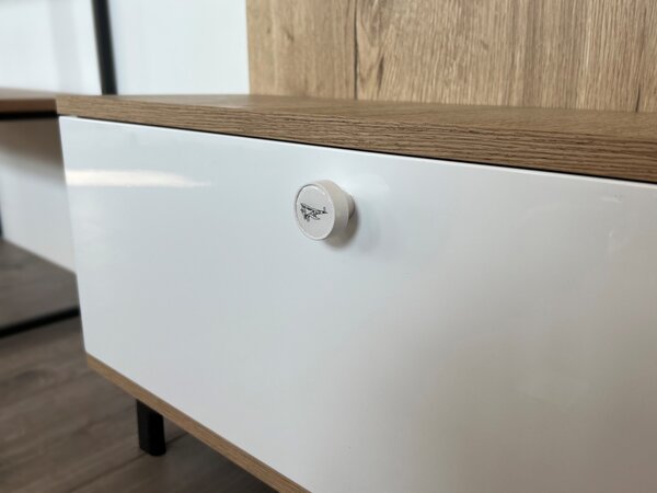 In-Design Nábytková knopka Nero bílá, motiv letadlo V33