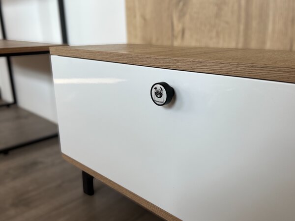 In-Design Nábytková knopka Bianco černá, motiv buldog V105