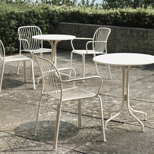 &Tradition designové zahradní židle Thorvald Armchair