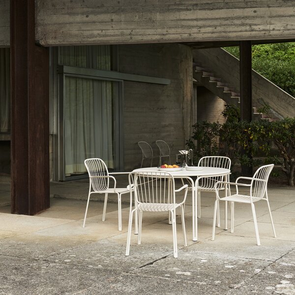 &Tradition designové zahradní židle Thorvald Armchair