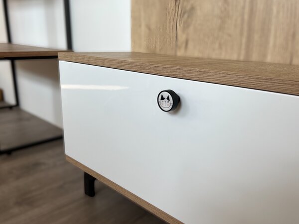 In-Design Nábytková knopka Bianco černá, motiv kočky V102