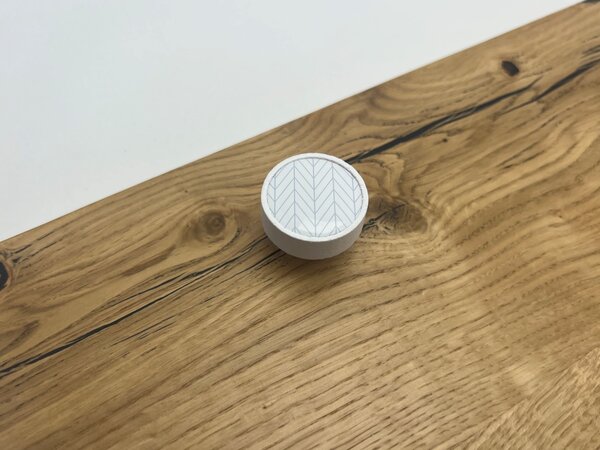 In-Design Nábytková knopka Nero bílá, motiv modrá jedle/bílá V25