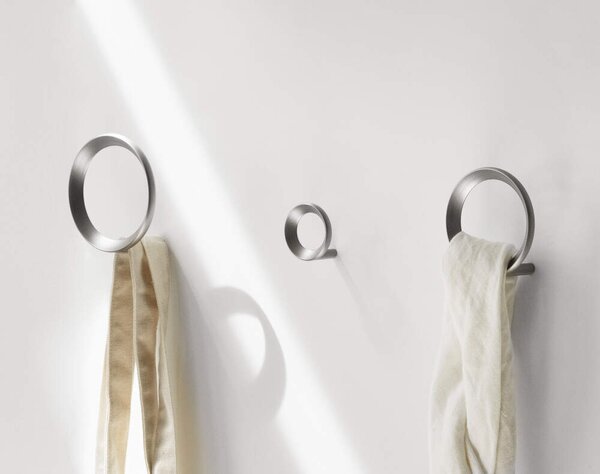Normann Copenhagen Věšák Loop Medium, zinc