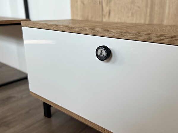 In-Design Nábytková knopka Bianco černá, motiv loďka V62