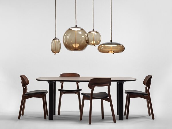 Brokis Designové závěsné svítidlo Knot Disco Small, PC1037 Barva skla: Transparentní číré sklo, Povrchová úprava baldachýnu: Mosaz, Povrch reflektoru: Mosaz