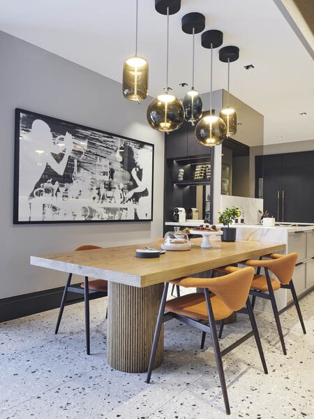 Brokis Designové závěsné svítidlo Knot Cilindro Small, PC1034 Barva skla: Transparentní číré sklo, Povrchová úprava baldachýnu: Mosaz, Povrch reflektoru: Mosaz