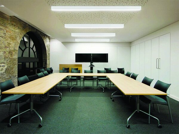 Led2 Stropní lineární LED svítidlo LINO 90 cm, 3CCT Stmívání, řízení: ON/OFF (bez stmívání), Barva svítidla: bílá, Difuzor: Prizmatický