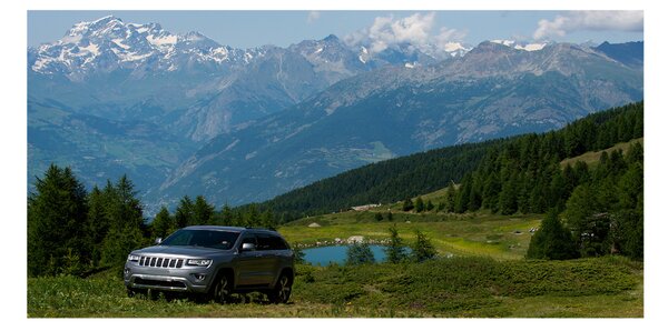 Foto-obraz fotografie na skle Terénní automobil osh-59959344