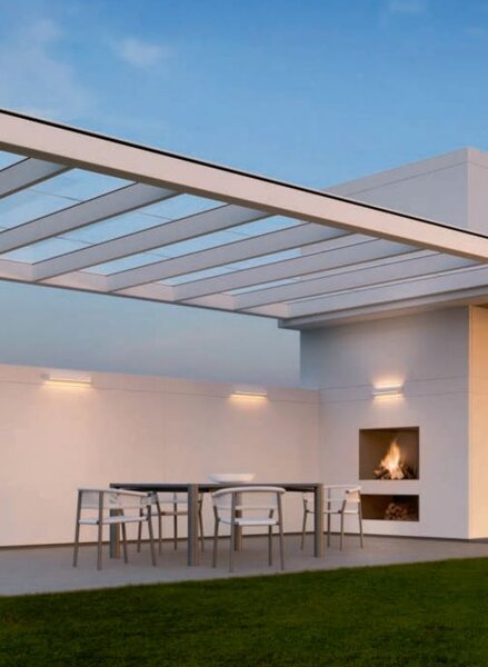 Redo Nástěnné venkovní LED svítidlo AROOS 21W, d. 55 cm, IP65 Barva: Bílá, Chromatičnost: 2700K