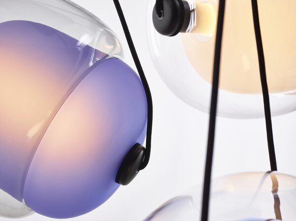 Brokis Designové LED závěsné svítidlo Capsula single PC937, 2700K Barva skla: Šedá kouřová - transparentní sklo, Barva vnitřního skla: Šedá kouřová - transparentní sklo, Baldachýn: Kov - černý matný komaxit