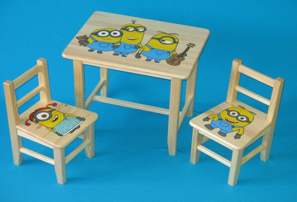 Dětský dřevěný stůl se židlemi Mimoni - 51x40 cm