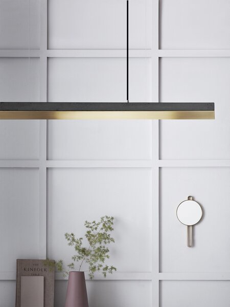 Lineární svítidlo Gant C2 2700K, d. 92cm, mosaz Barva el. vedení: Černá, Povrch - materiál: Světlý beton, Délka kabelu: 3 m