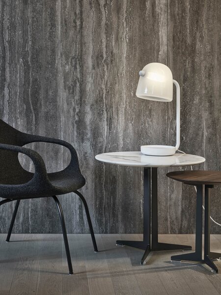 Stolní lampa Brokis Mona small table PC950, 5000K Kabel: Textilní bílý, Povrch Montury: Černý matný komaxit, Barva skla: Transparentní číré sklo