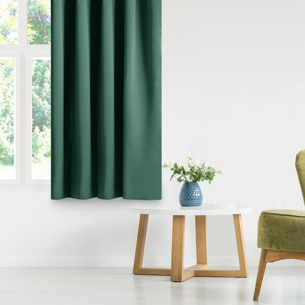 Tmavě zelený dimout závěs 140x175 cm Kierra – Restilo