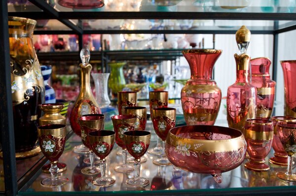 DBK GLASS Větší 3-ramenné rubínově červené nástěnné svítidlo zdobené vysokým smaltem N-0609-3-SM