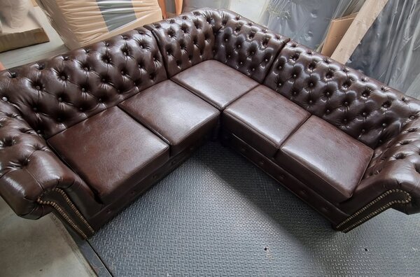 Rohová sedací souprava Chesterfield Oxford XL
