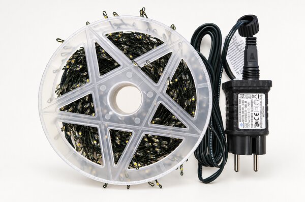 Vánoční LED mikro řetěz 30 m, 900 LED, studená bílá se záblesky, časovač, zelený drátek