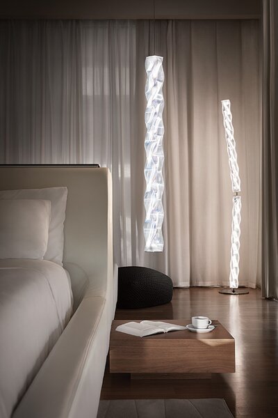 Slamp Závěsné LED svítidlo HUGO VERTICAL, UGR