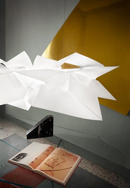 SLAMP CRDSM00WHT06T00000EU Cordoba, rozměrné závěsné svítidlo, 130W LED 2700K stmívatelné, délka 104cm