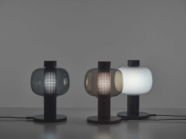 Designová lampa Brokis Bonbori Small PC1164, 1xE27 Stmívání, řízení: TRIAC, Povrch Montury: šedá metalická, Barva skla: Olivová zelená - transparentní sklo