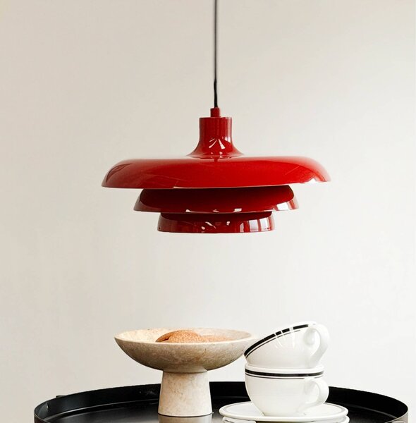Dyberg Larsen Závěsné světlo Ava, tmavě červené, kov, Ø 31 cm, stmívatelný, Červená, Obývací pokoj / jídelna, kov, Design