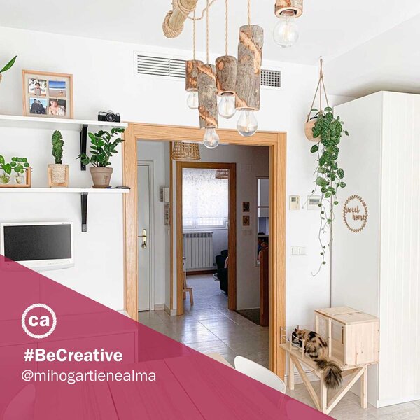Creative cables Závěsná lampa s XL námořnickým kabelem a malou dřevěnou objímkou s kůrou Barva: Hnědá