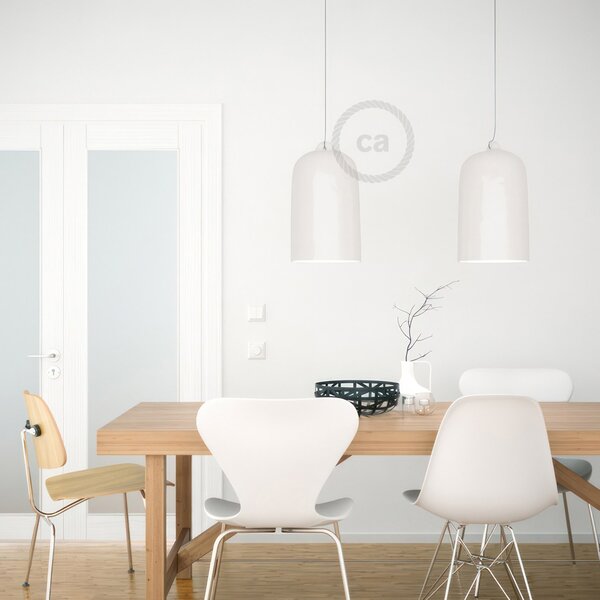 Creative cables Závěsná lampa s textilním kabelem a keramickým stínidlem zvon XL Barva: Lesklá bílá