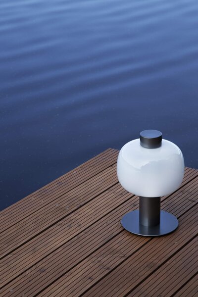 Venkovní designová lampa Brokis Bonbori Small PC1166, IP44 Povrch Montury: kov - černý matný komaxit (CCS846), Barva skla: šedá kouřová - transparentní sklo (CGC516), Stmívání: TRIAC - STANDARDNÍ VERZE (CEDV2865)
