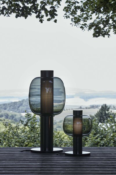 Venkovní designová lampa Brokis Bonbori Small PC1166, IP44 Povrch Montury: kov - černý matný komaxit (CCS846), Barva skla: šedá kouřová - transparentní sklo (CGC516), Stmívání: TRIAC - STANDARDNÍ VERZE (CEDV2865)
