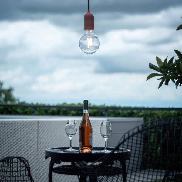 Creative cables EIVA pastel - závěsná lampa IP65 do exteriéru s textilním kabelem, barevným silikonovým baldachýnem a objímkou, voděodolná Barva: Světle zelená