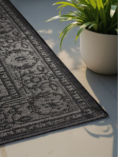 Černobílý vnitřní a venkovní koberec 200x290 cm Duet Kona – NORTHRUGS