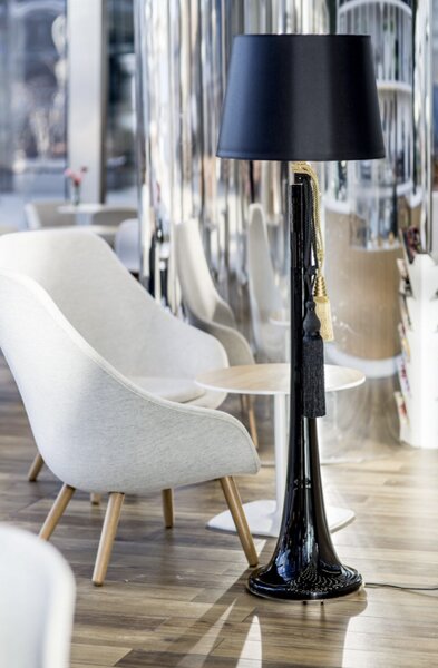 4concepts Designová stojací lampa ZURICH BLACK Barva: Černá
