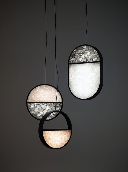 Brokis Designové závěsné svítidlo Geometric 1/2 BOTTOM PC1142, ⌀40cm Barva spodní části skla: triplex opál BROKISGLASS (CGGB2768), Povrchová úprava skla: lesklý povrch (lícová strana) (CGSU2736)