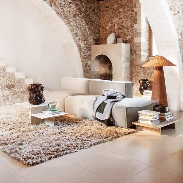 FERM LIVING Koberec Meadow High Pile, Light Sand, 140 x 200