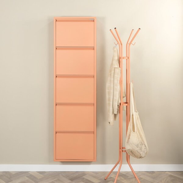 Kovový výklopný botník v lososové barvě 50x169x15 cm Billy – Spinder Design