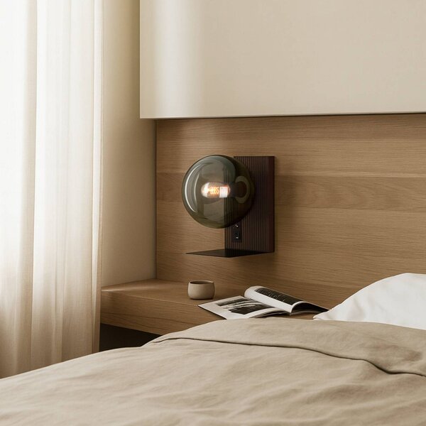 Lucande nástěnné světlo Veloura, výška 30 cm, sklo, dřevo, USB, stmívatelný, Hnědá / rez, Obývací pokoj / jídelna, Sklo, Design