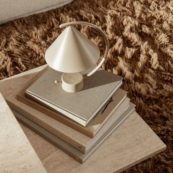 FERM LIVING Přenosná lampa Meridian, Cashmere