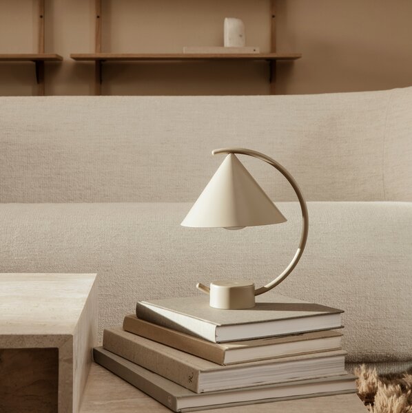 FERM LIVING Přenosná lampa Meridian, Cashmere