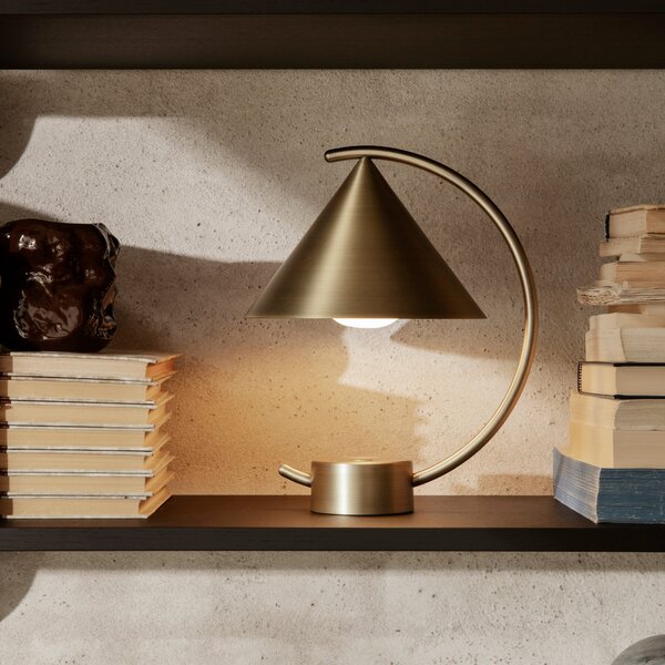 FERM LIVING Přenosná lampa Meridian, Cashmere