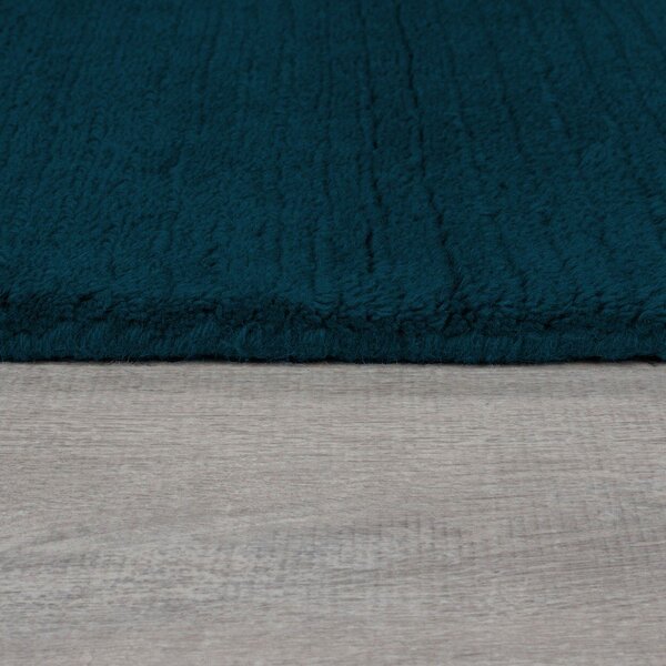 Tmavě modrý ručně tkaný vlněný koberec 160x230 cm Textured Wool Border – Flair Rugs