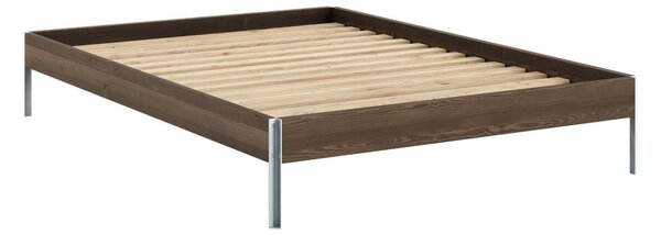Hnědá dvoulůžková postel z borovicového dřeva s roštem 140x200 cm Core – Karup Design