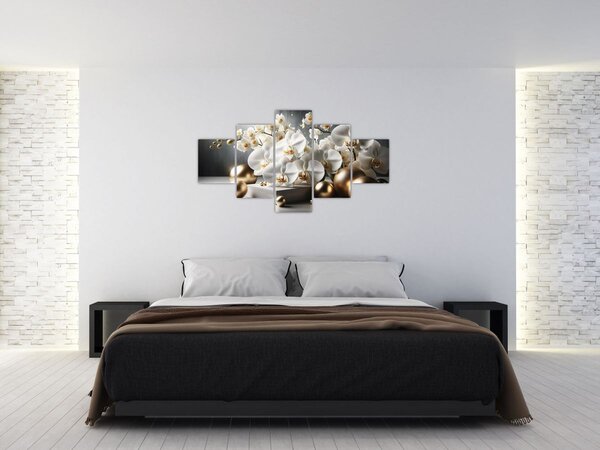 Obraz - Orchidej a zlaté koule (125x70 cm)